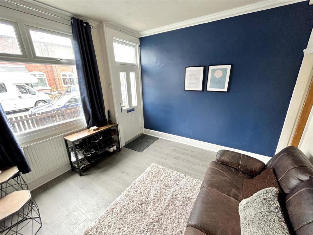 Lounge Aspect 2.jpg