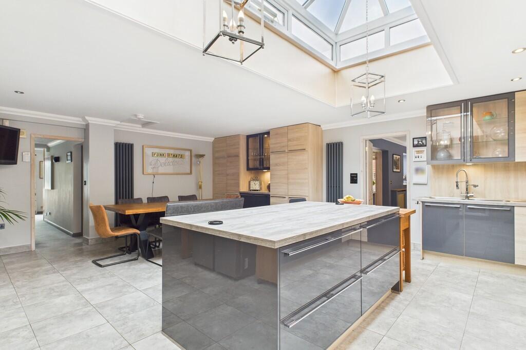 CAM01689G0-PR0463...