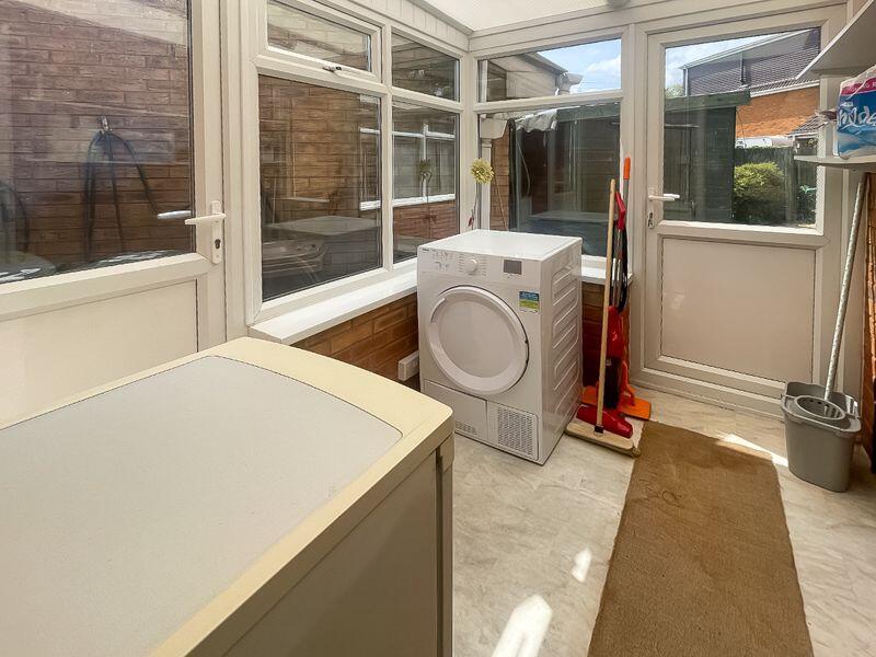 GARDEN ROOM