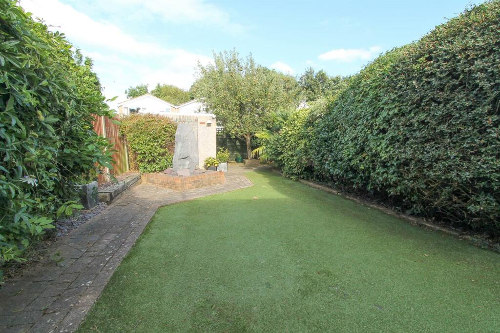 garden b.jpg