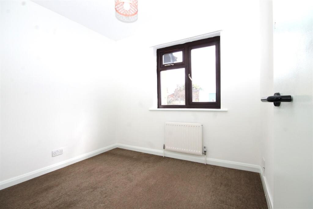 Bedroom2.JPG