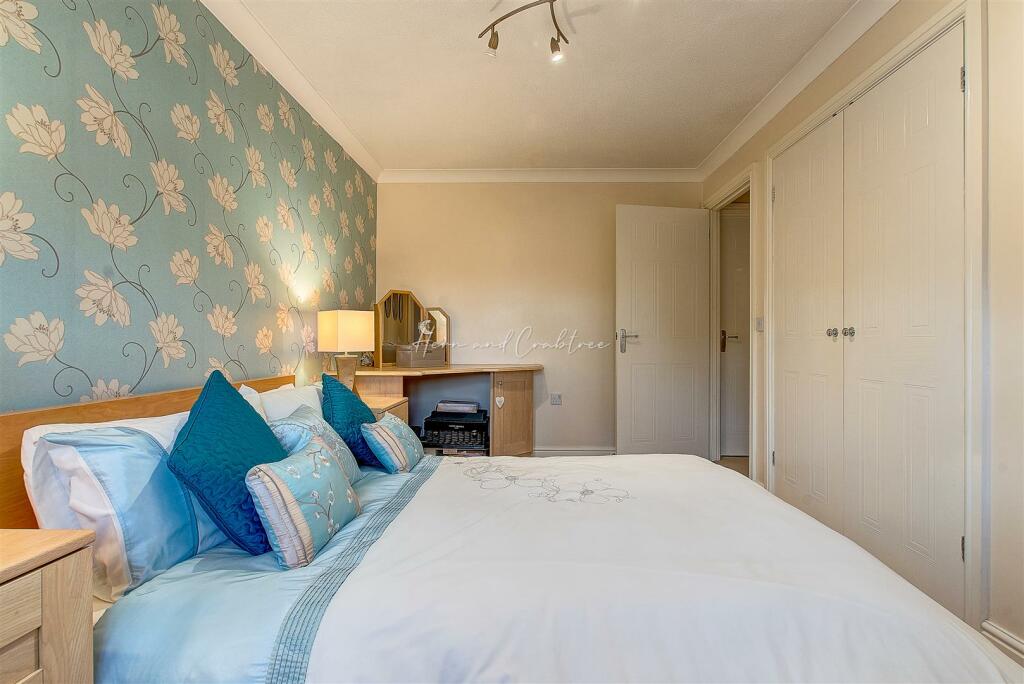 Ragnall Close, Thornhill, HernCrabtree (15).jpg