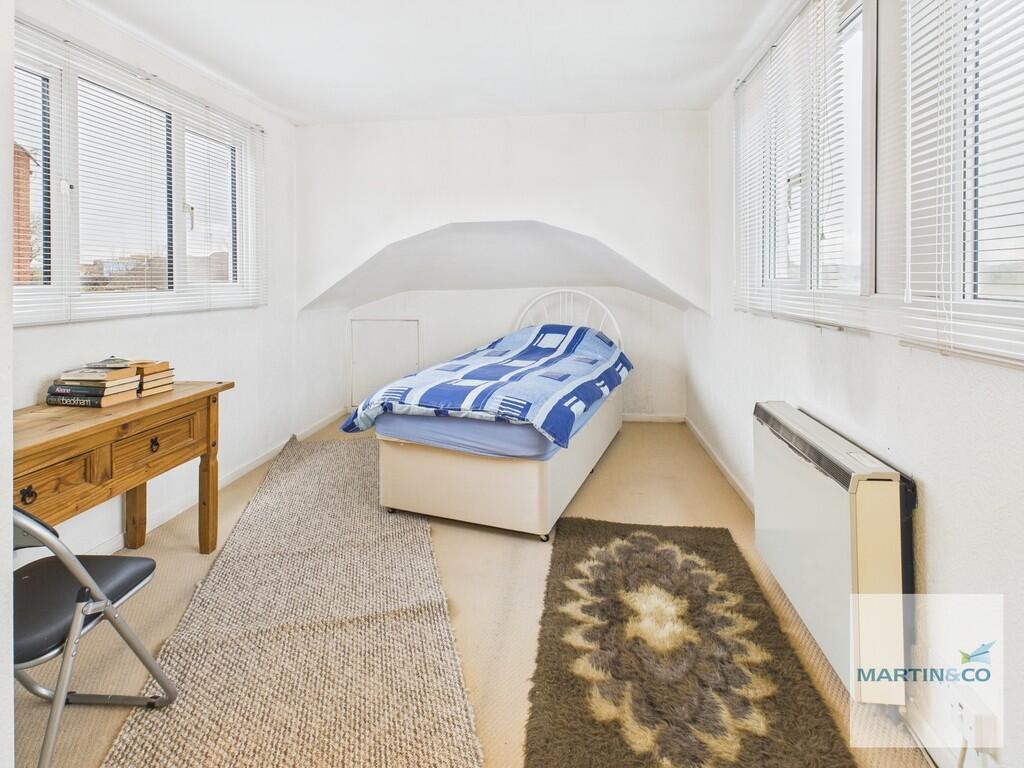 CAM03663G0-PR0124...