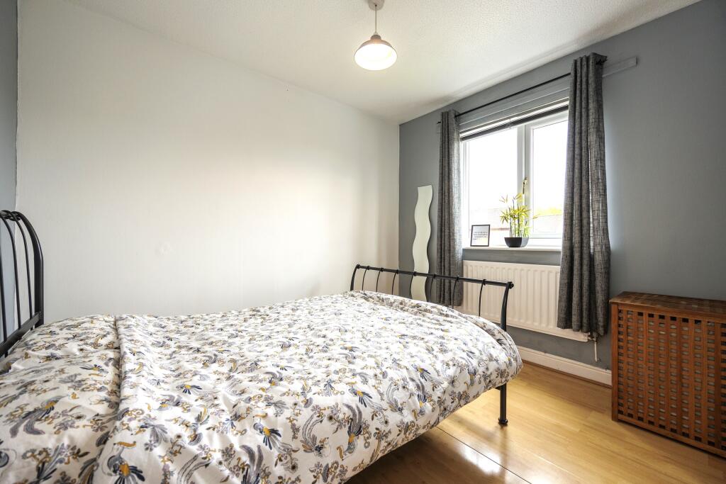 58 Rockhingham close-60