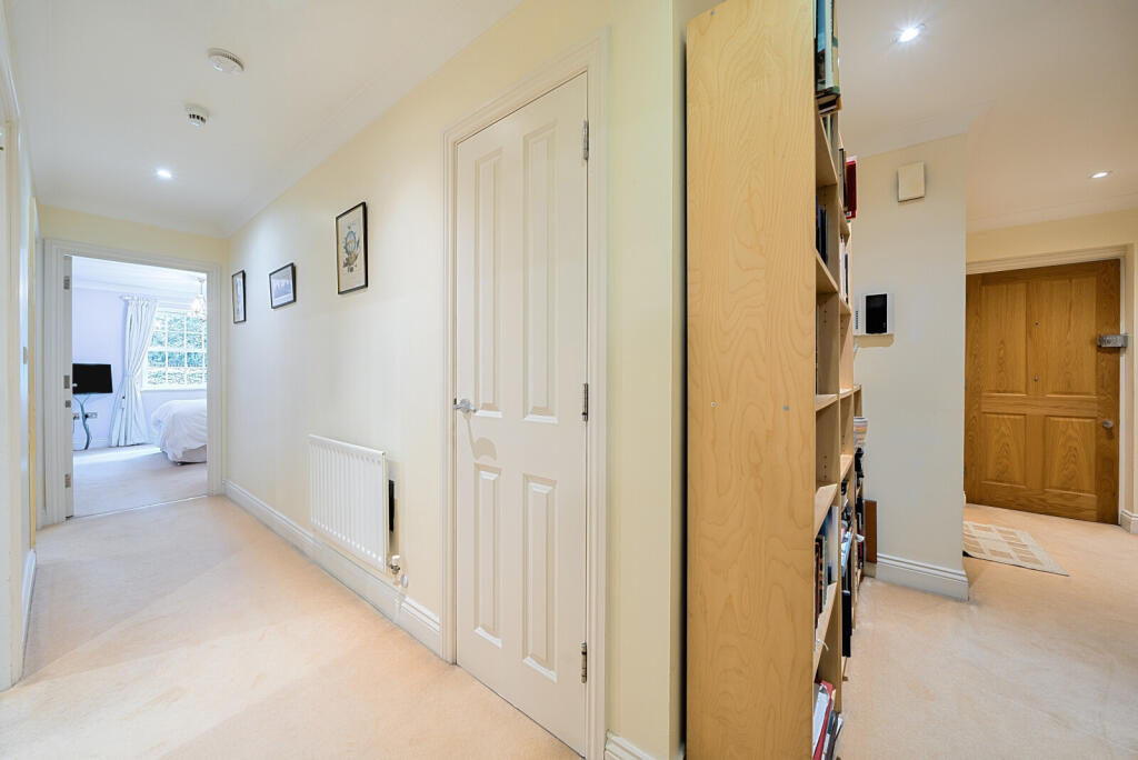 1301303-22-684317...