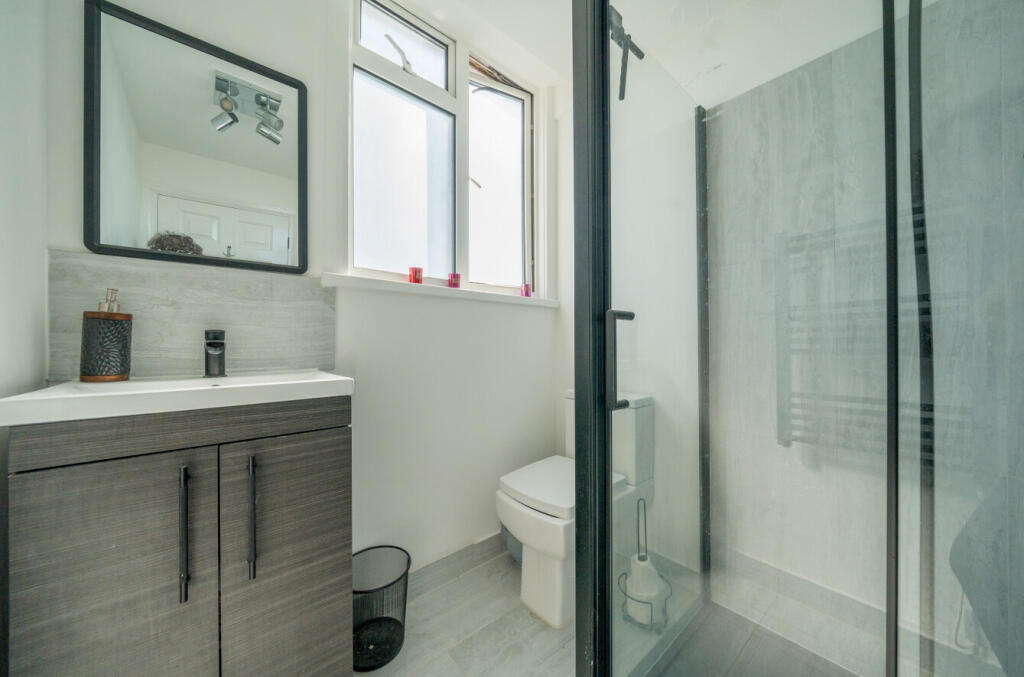 1336856-9-689b3d2...