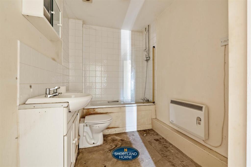 Flat 17, Saffron Court, Barwell (11 of 19).jpg