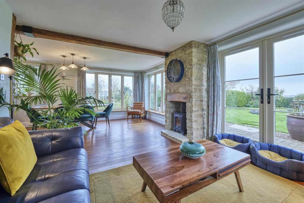 55 Glapthron Rd Upper Benefield-14.jpg