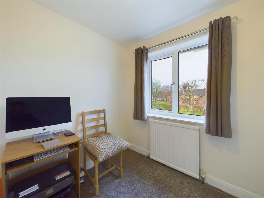 Bedroom: