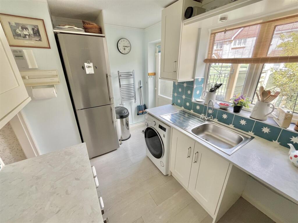 Kitchen 3