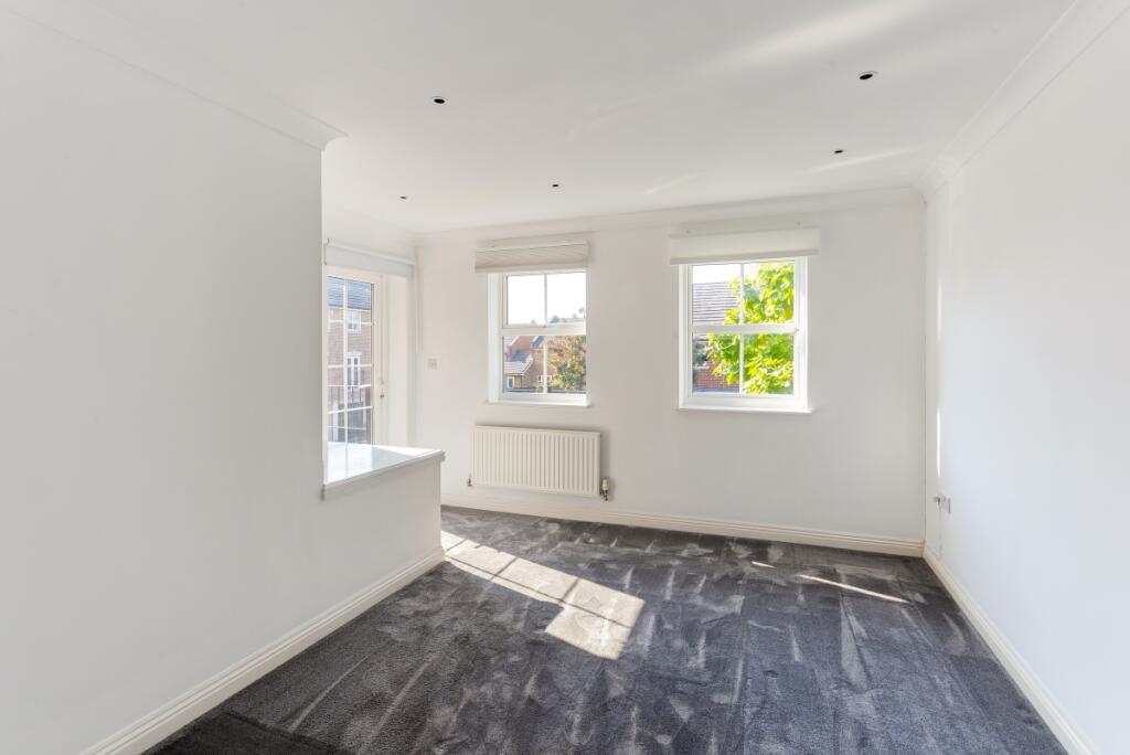 Howerd-Way-London...