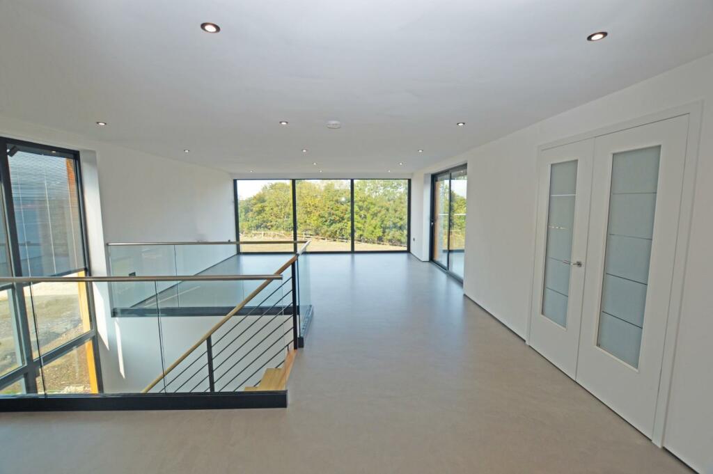 Open Plan Lounge &amp; Kitchen