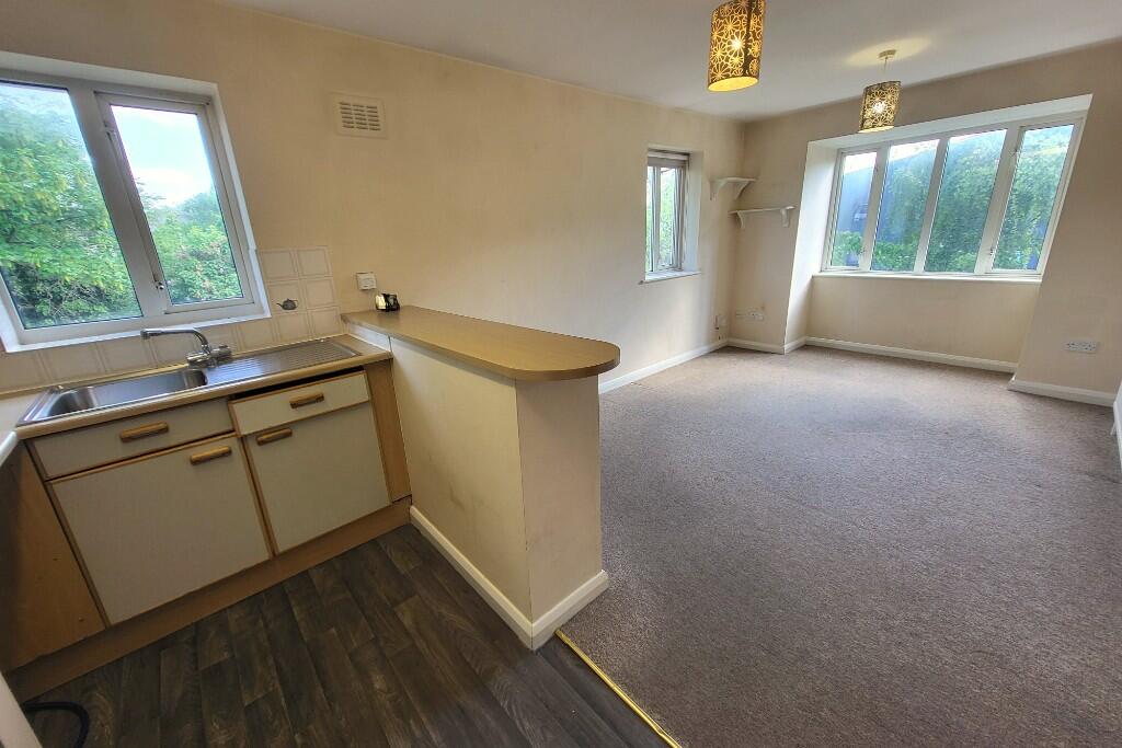 Living Rm &amp; Kitchen 