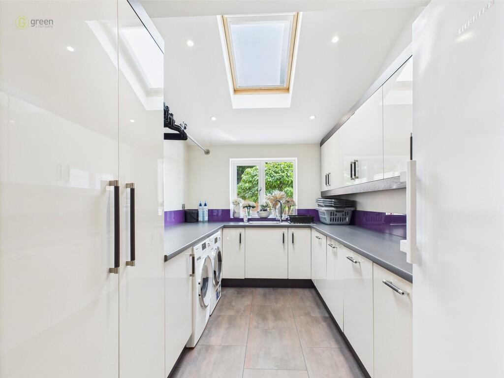 CAM03830G0-PR0156...