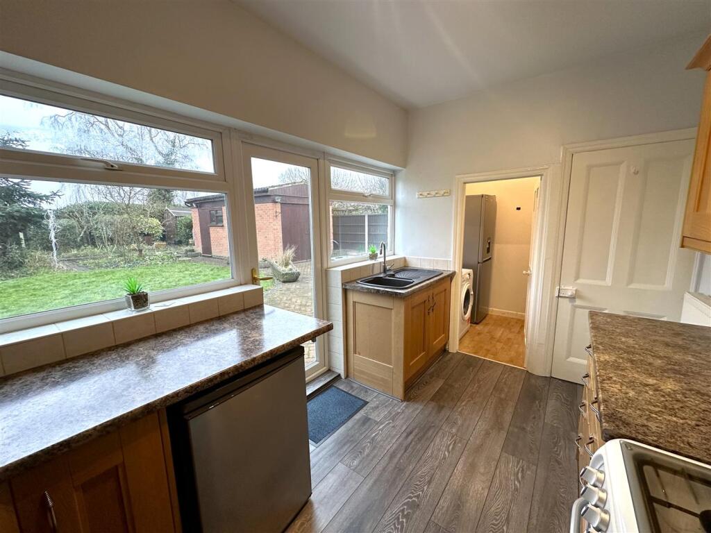 Kitchen Into Pantry 985