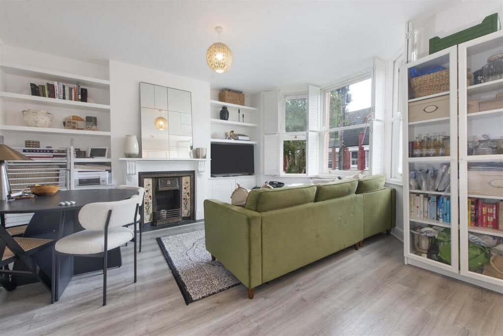 52869 Hi res (10).jpg