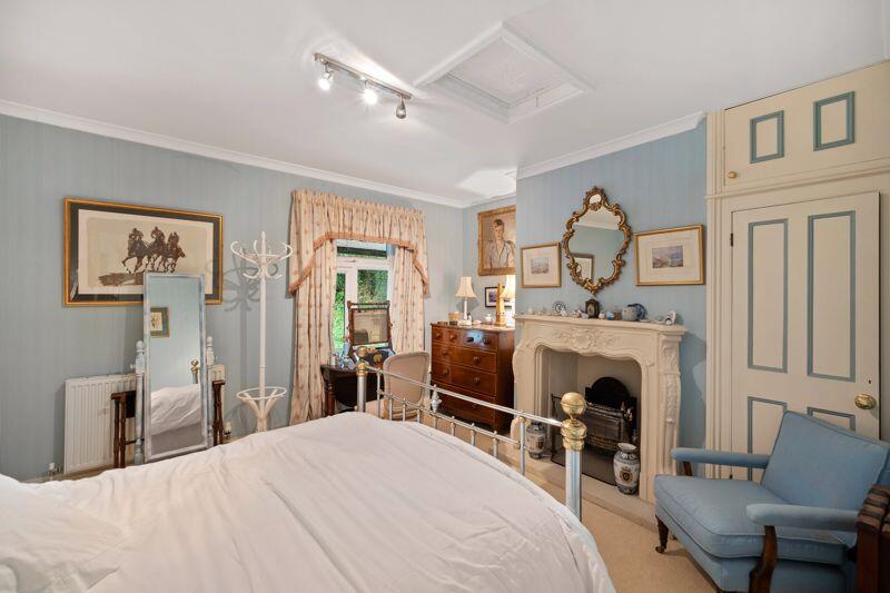 Guest Bedroom with En Suite