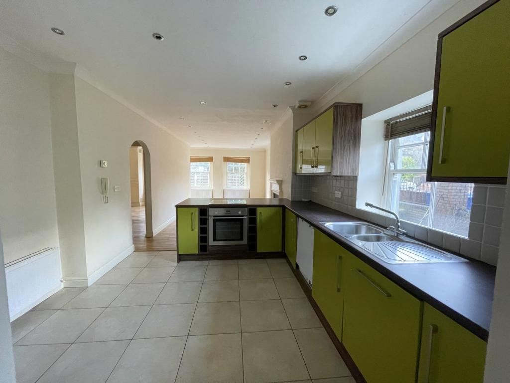 Fitted Kitchen