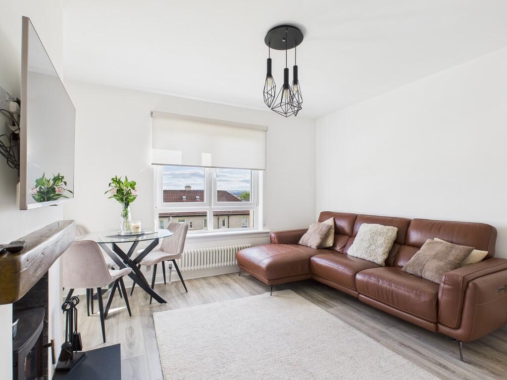 CAM05526G0-PR0038...