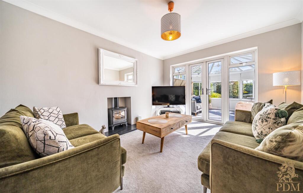 25044-01 Bankfield Drive_008.jpg