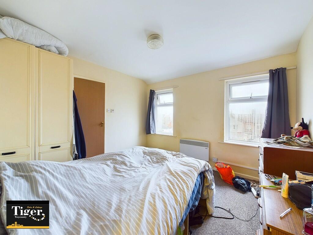 CAM03440G0-PR0195...