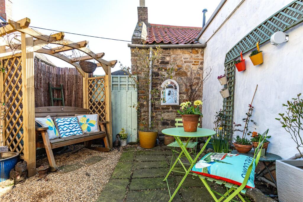 Courtyard Garden