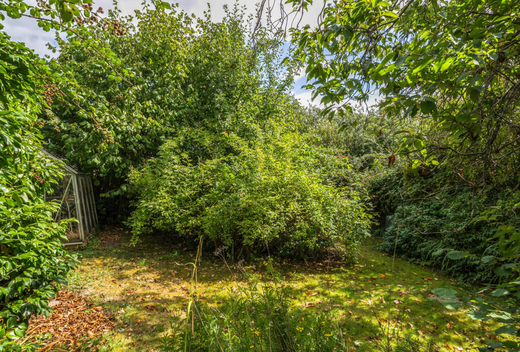 1334436-18-6895da...