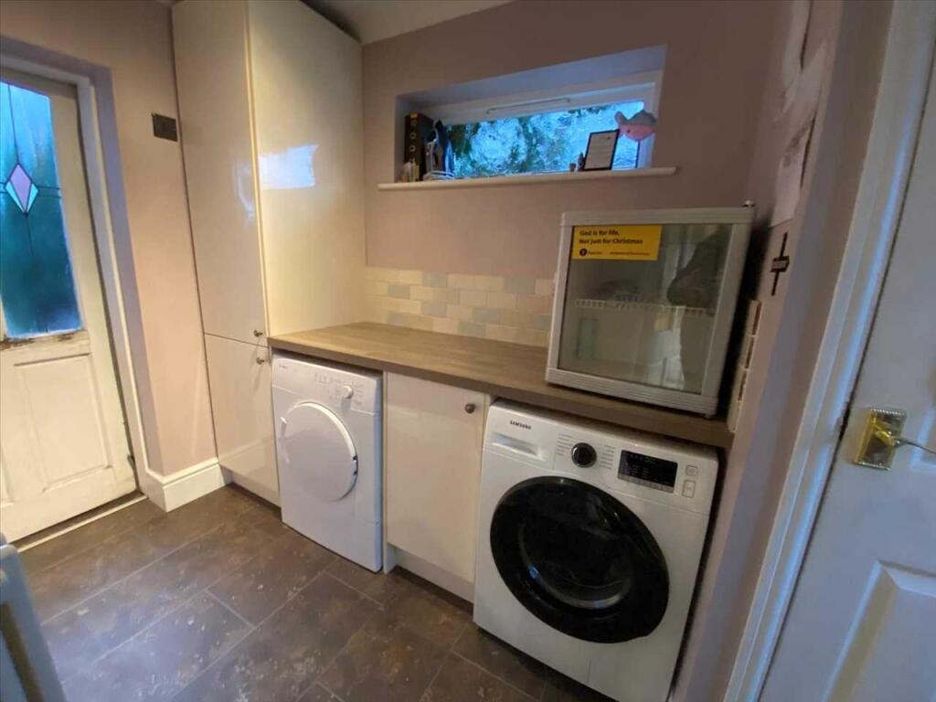 UTILITY ROOM