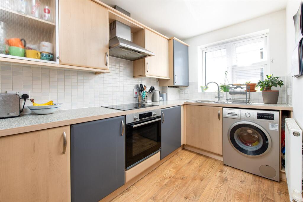 Kitchen_1.jpg