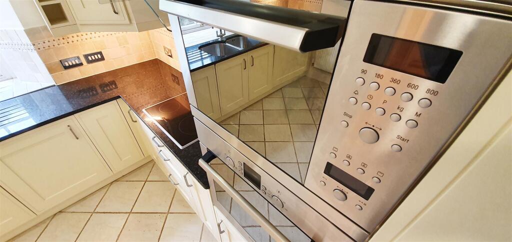 Fitted Kitchen/Diner