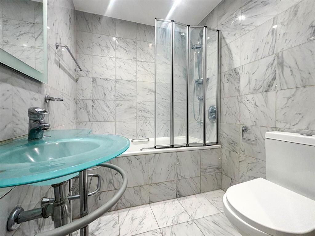en-suite.jpg