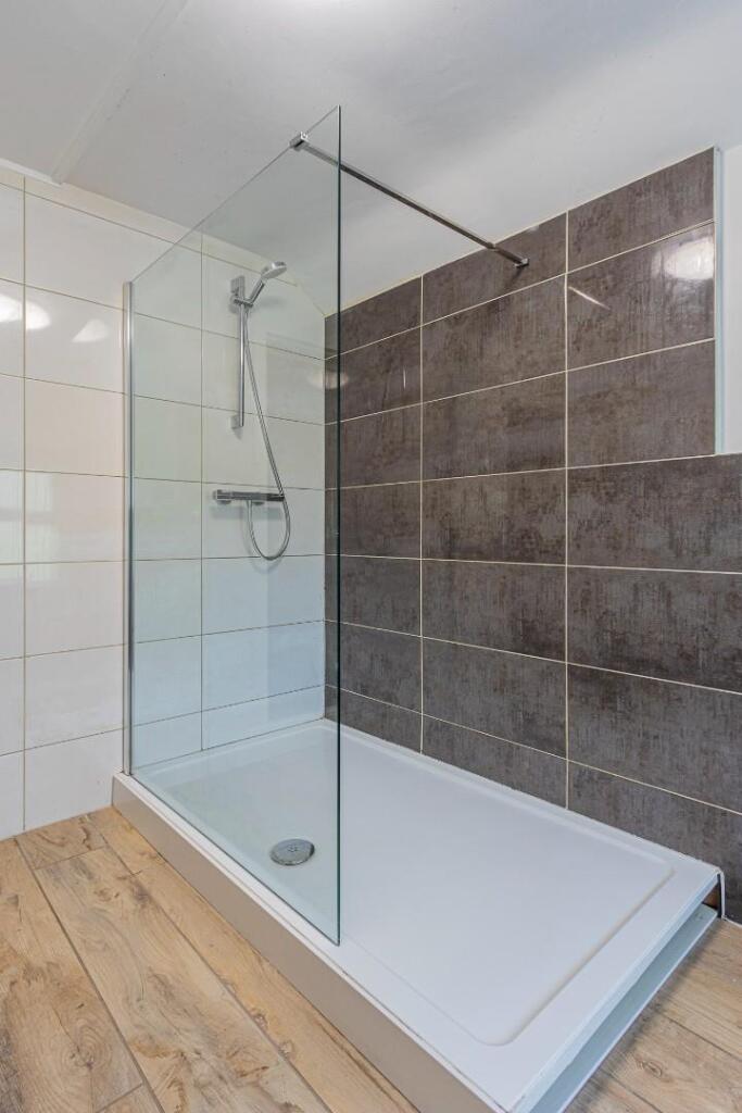 Treharris Street 103-10.jpg