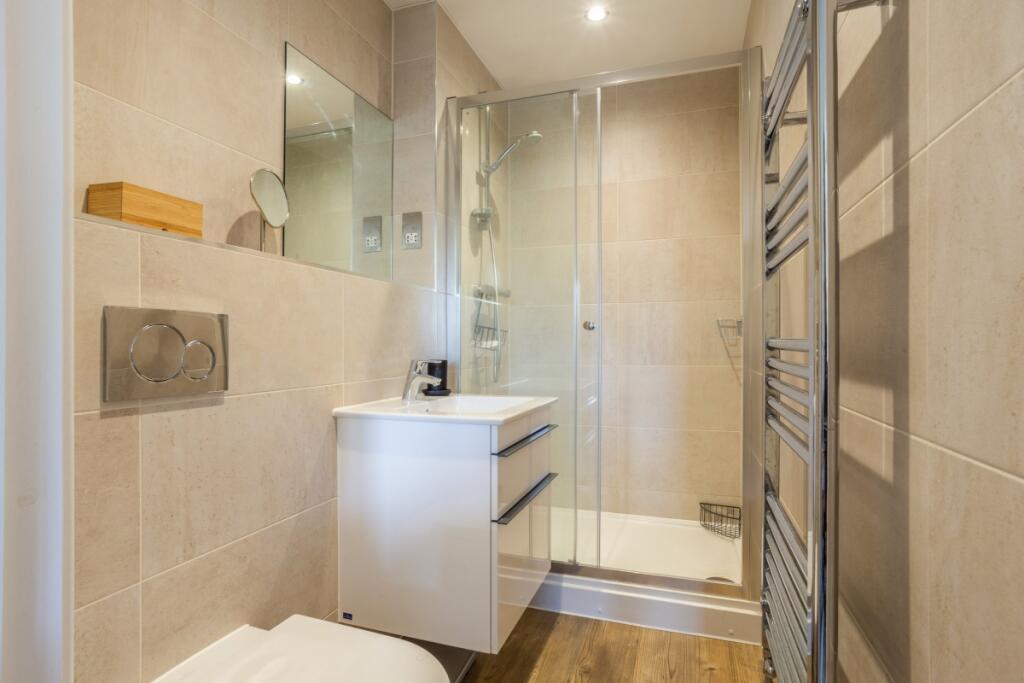 28 Windsor Court ...