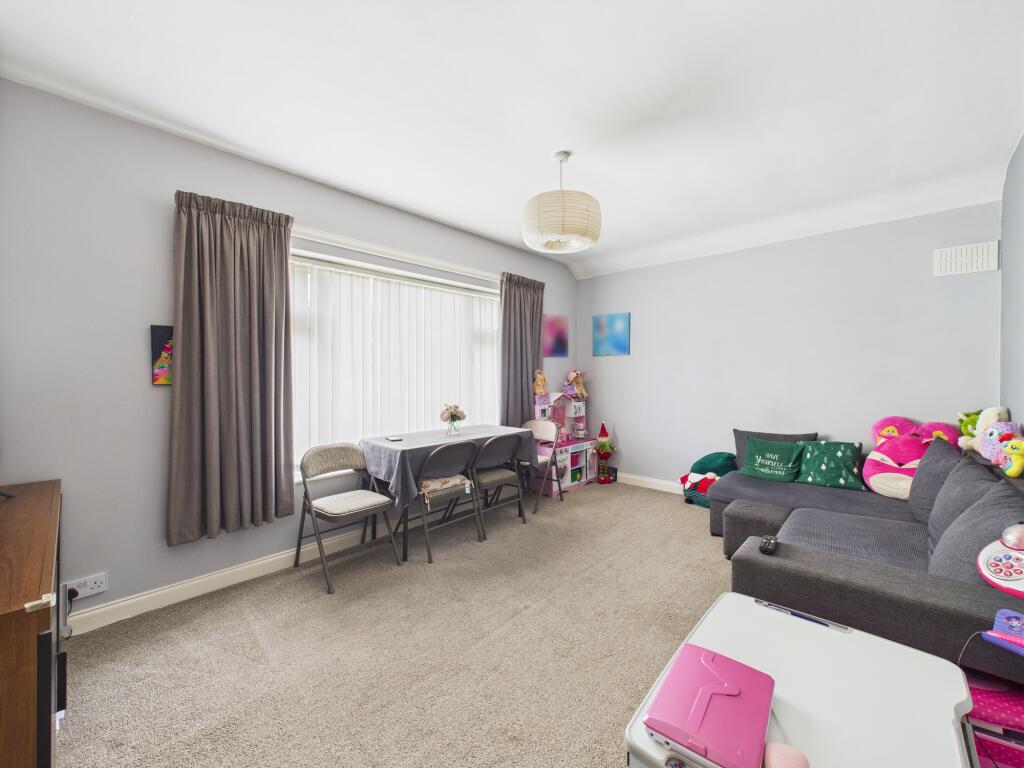 CAM05192G0-PR0094-STILL001