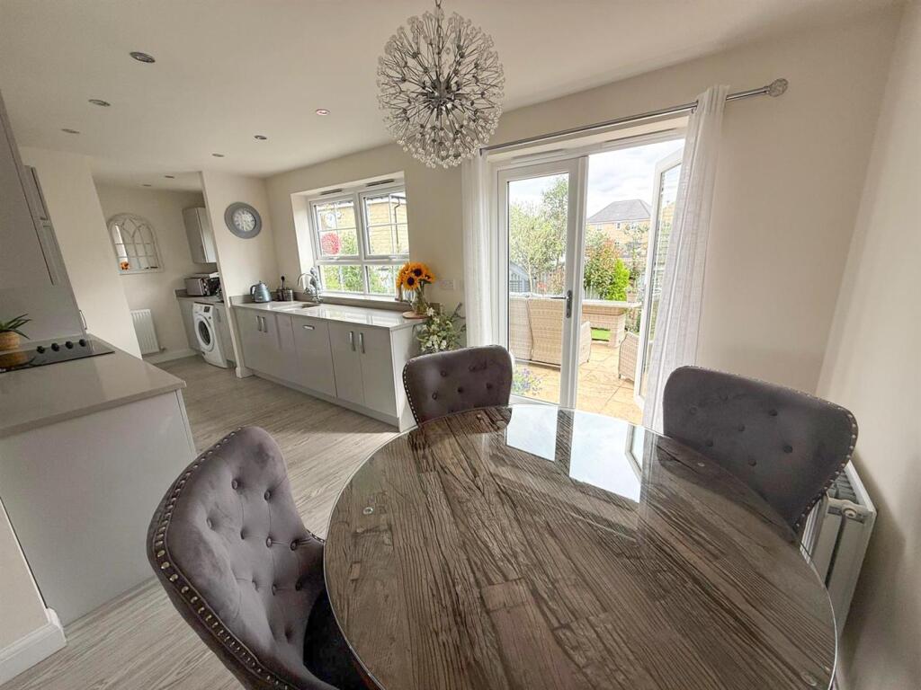 3 bed detached property, Silsden