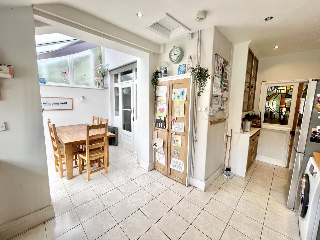 Kitchen/Dining