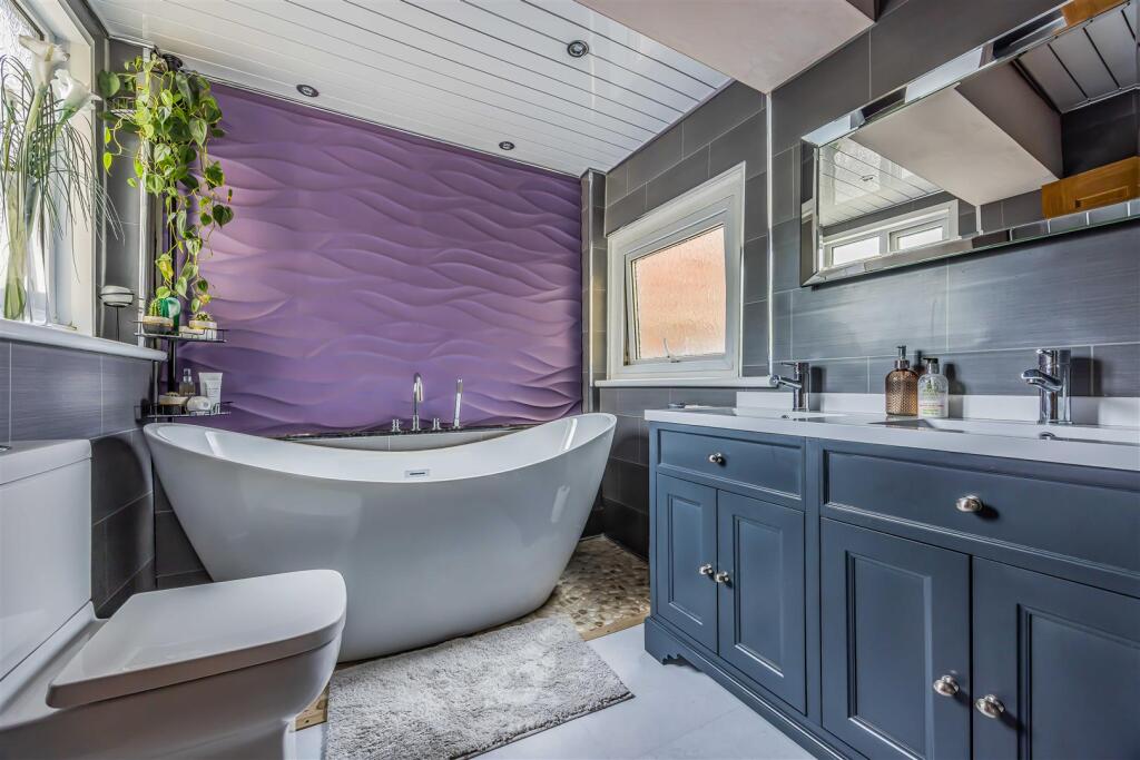 Flat 3, 38. Lennox Road North, Southsea-Small-Port