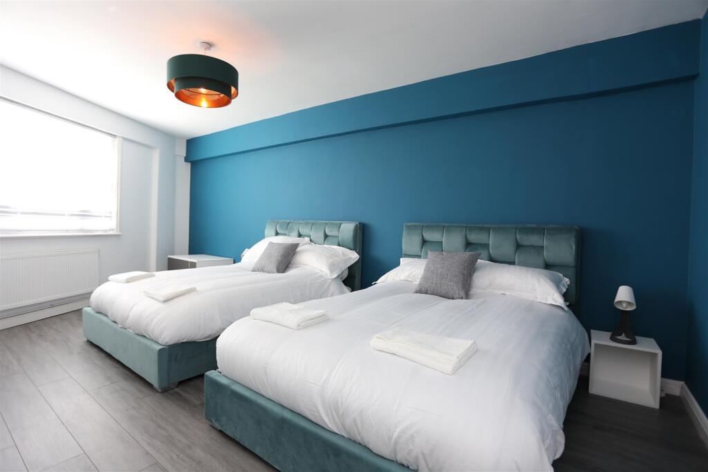 16b Dukes Lane (9).JPG