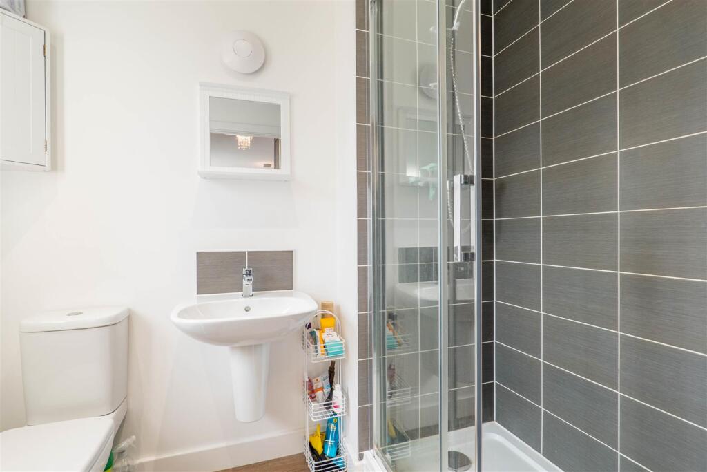 Master Bedroom Ensuite