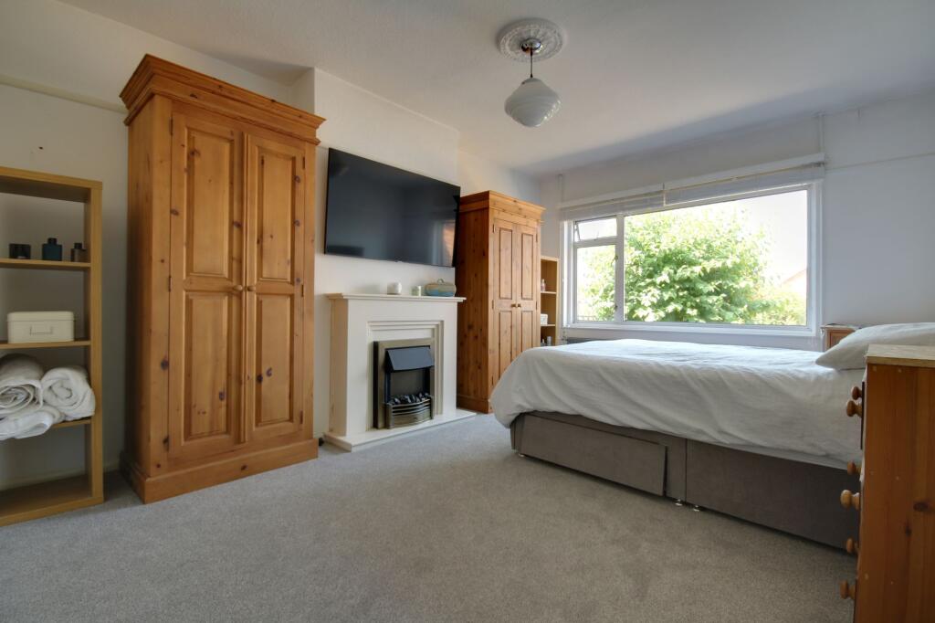 Main Bedroom