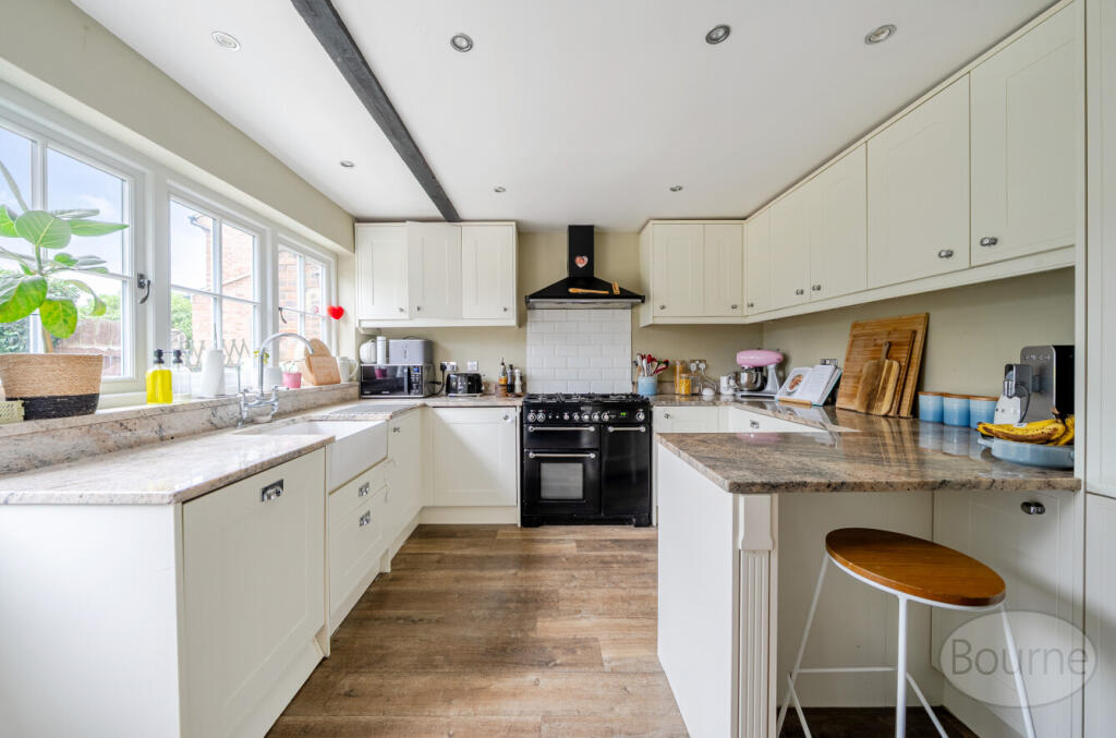 09345fac-8d90-4f6...