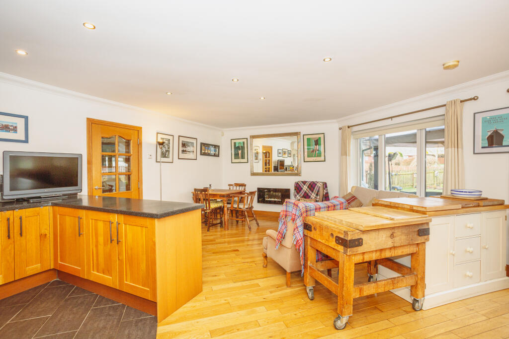 Open Plan Kitchen/Dining/Living Space