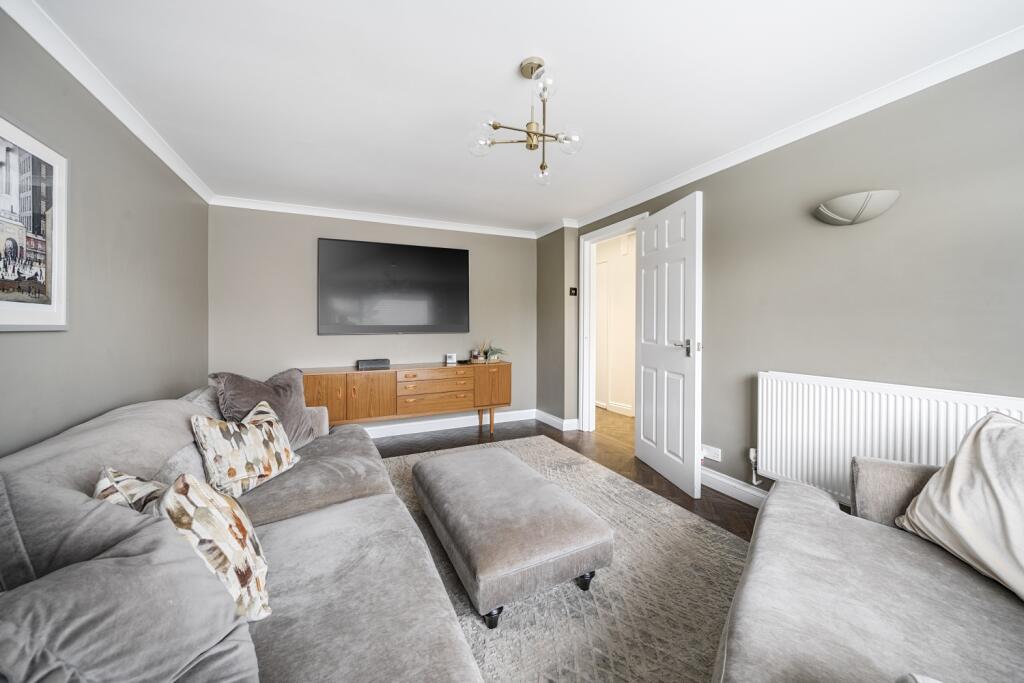 1301500-6-6846b9b151fec