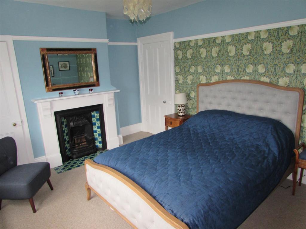 Bedroom 1 new.JPG