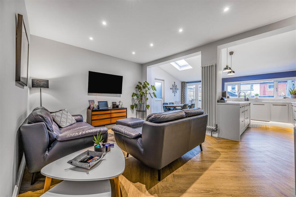 77 Shelford Road, Southsea-Small-PorticoMarketing-