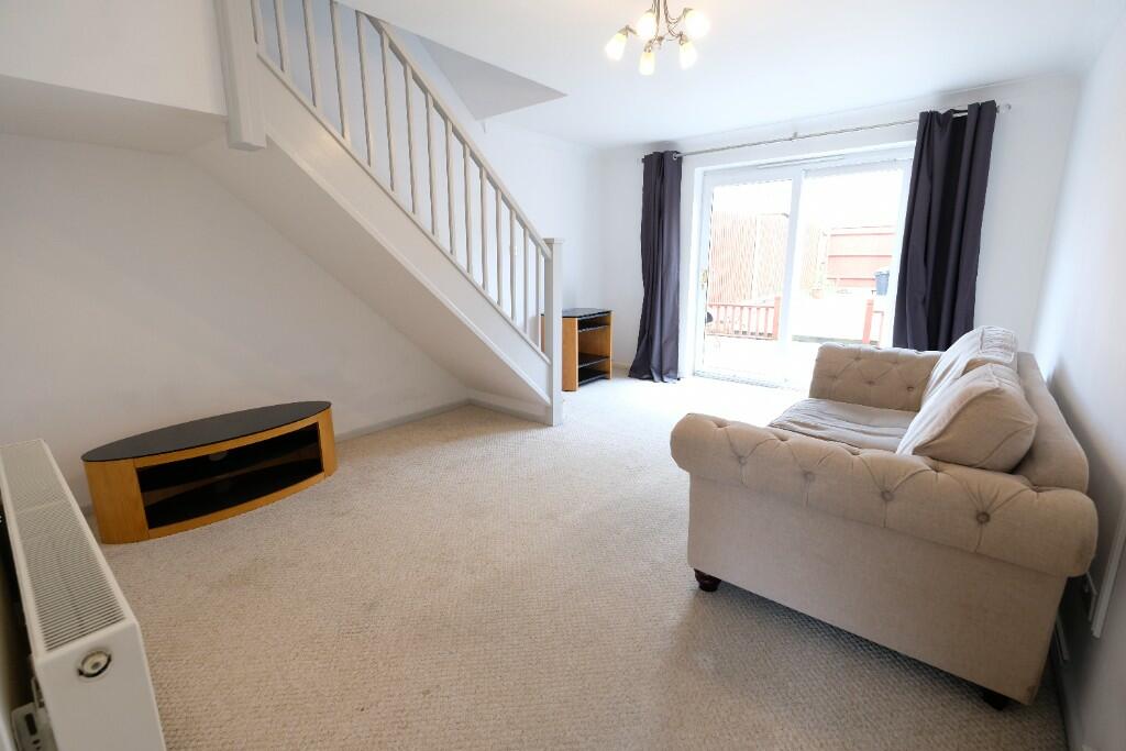 SITTING/DINING ROOM