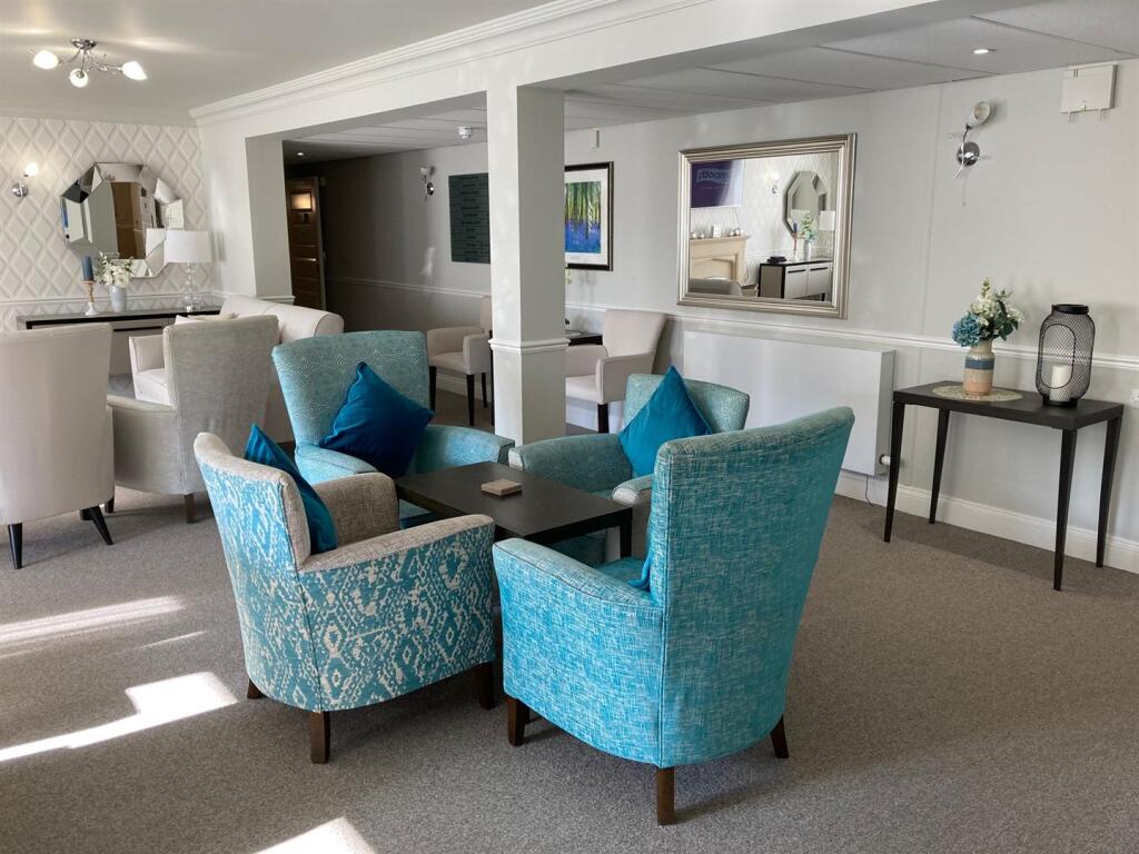 Owners Lounge (2).jpg