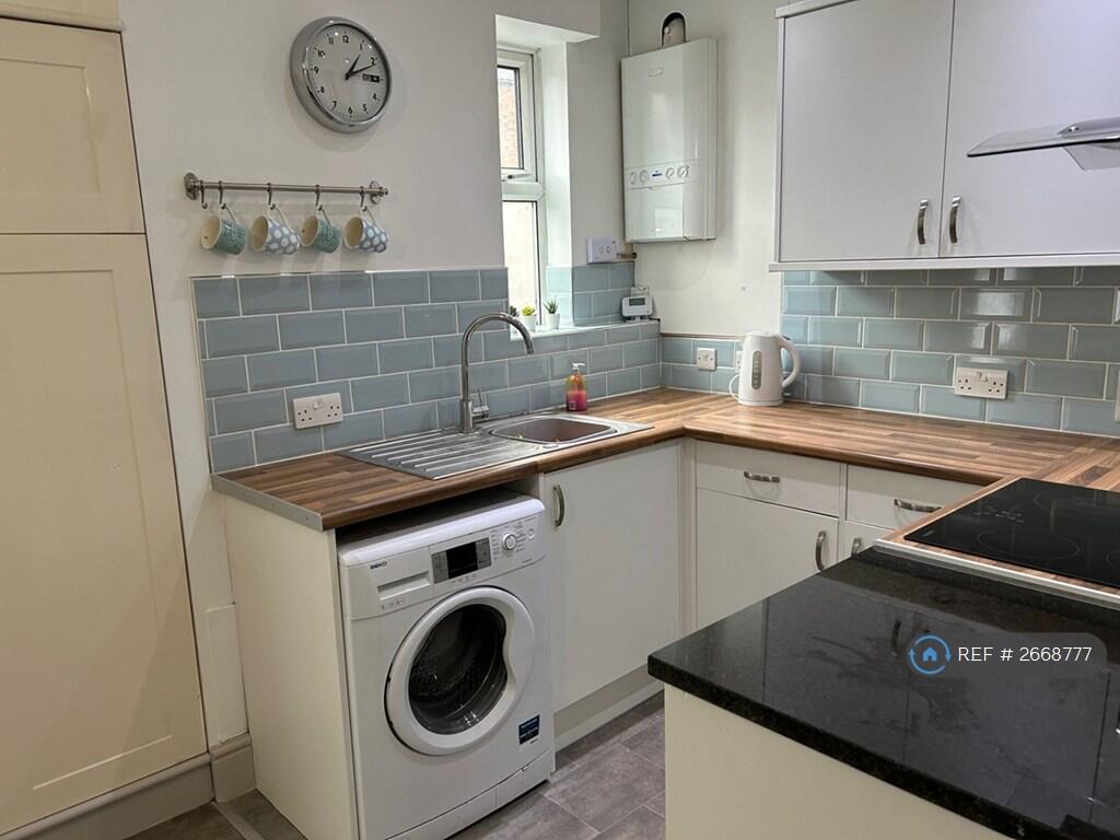 Fitted Kitchen