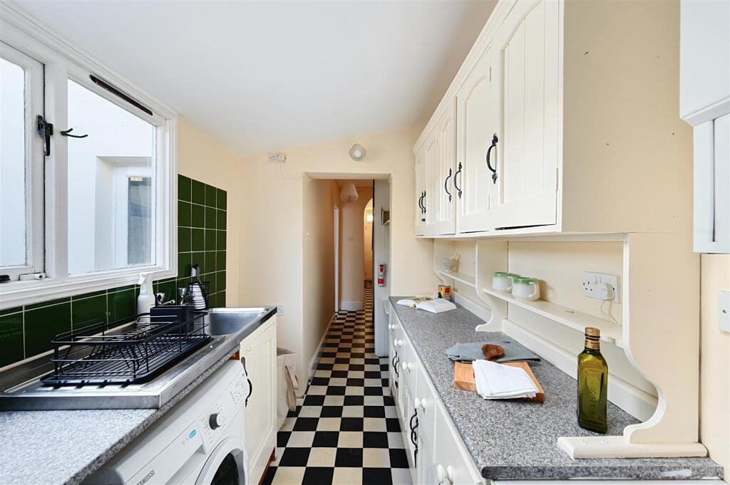 83 NORMAN ROAD - TN38PEG (7).jpg