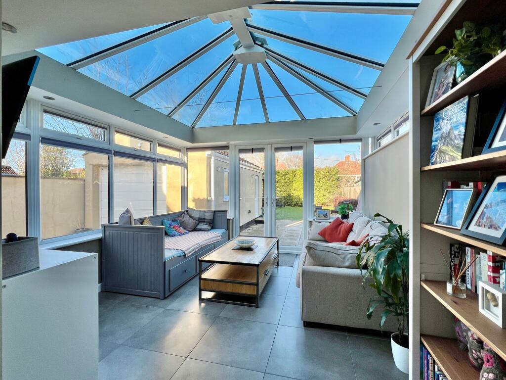 Living room conservatory